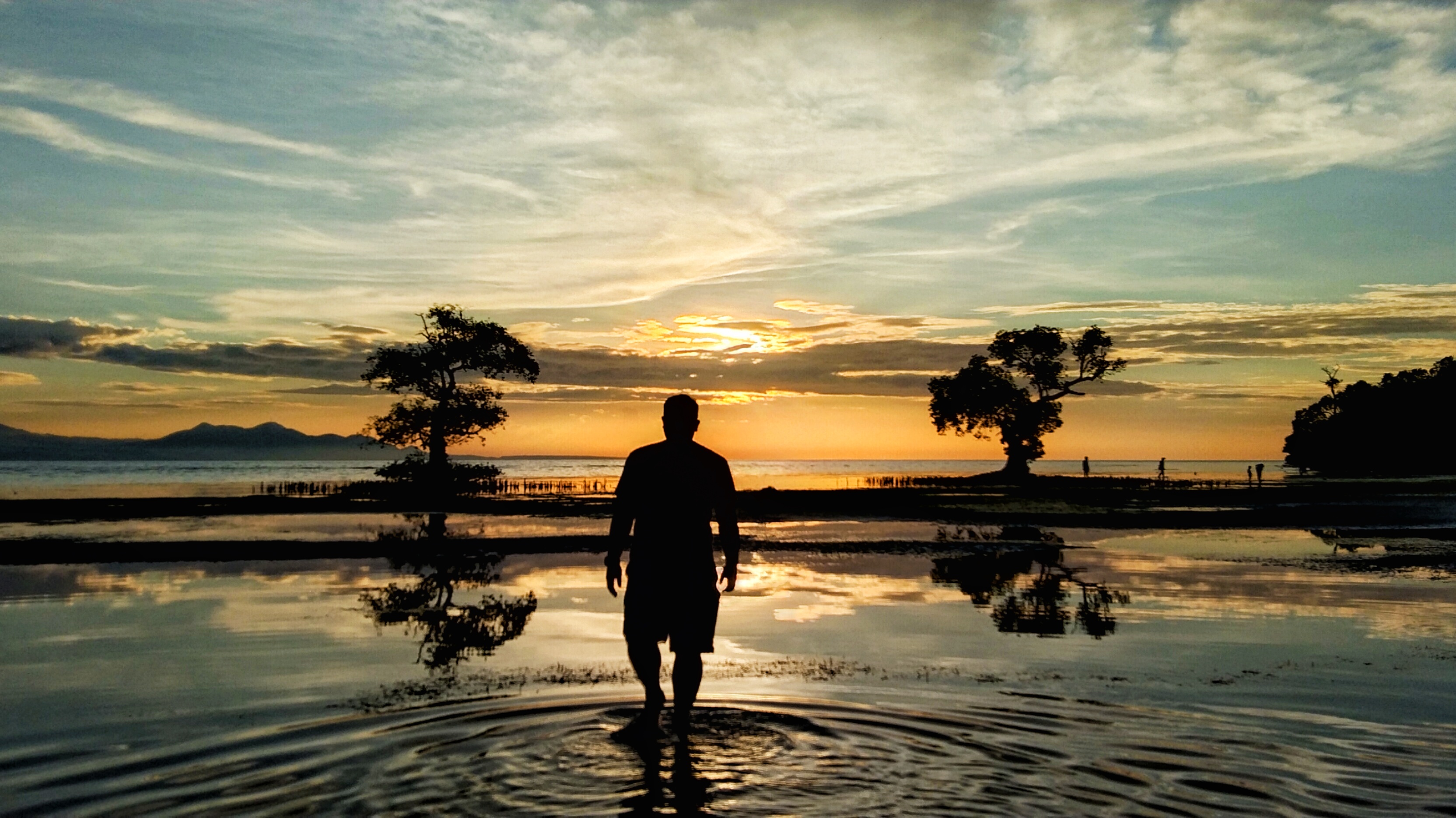 Sensasi Sunset Terbaik: Eksplorasi Keajaiban Matahari Terbenam di Pantai Ai Lemak, Sumbawa