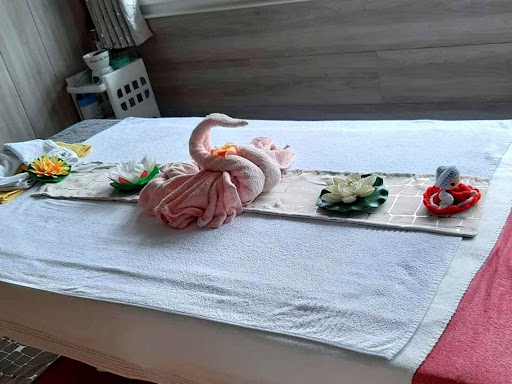 Rung Aroon Thaimassage - Thumbnail
