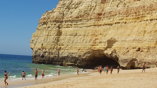 Vale Centianes Beach