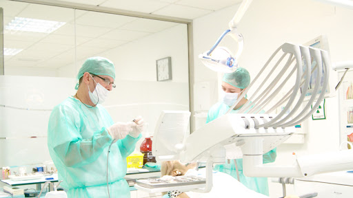 Iberdent Clínica Dental - Dres. Villanueva
