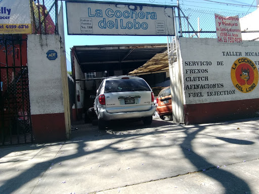 La cochera del lobo