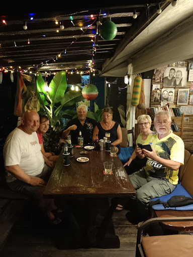 Suan​ tong​ coffee​ and​ bar