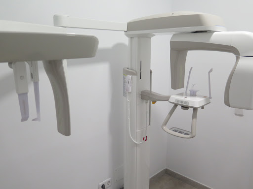 Dental Santa Maria - Clínica dental Santa Maria del Camí