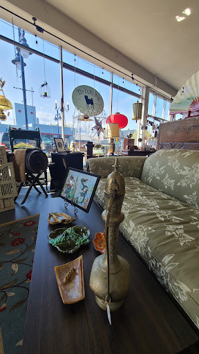 Bremerton Vintage Flea Gallery - United States
