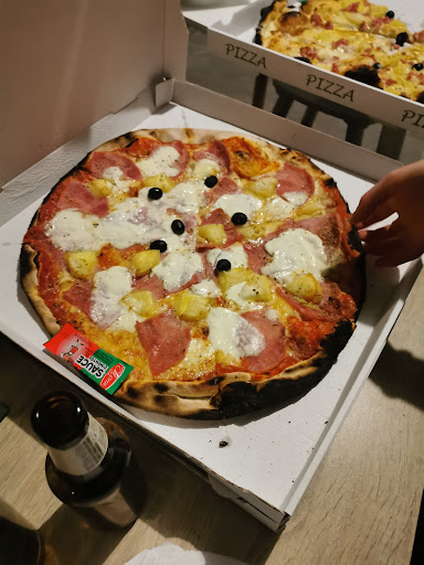 Photo 7 - Pizza à emporter chez max