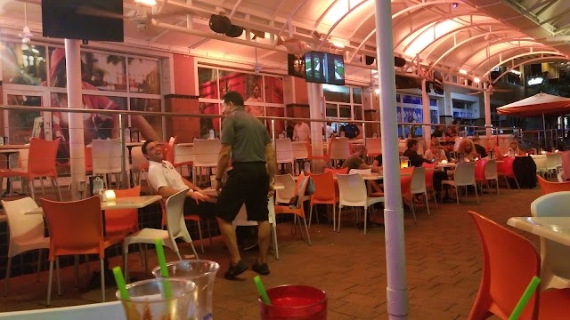 Tradewinds Bar and Grill