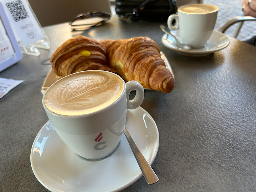 El Pastiser - Visual