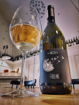 Dzikie Wino Wine Bar by null