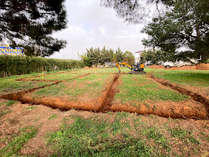 Photo n°2 de LM RÉNOVATION - Construction - Rénovation - Piscines à Milhaud (Société de construction de piscine)