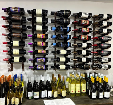 Salt+Vine Wine Co. by null