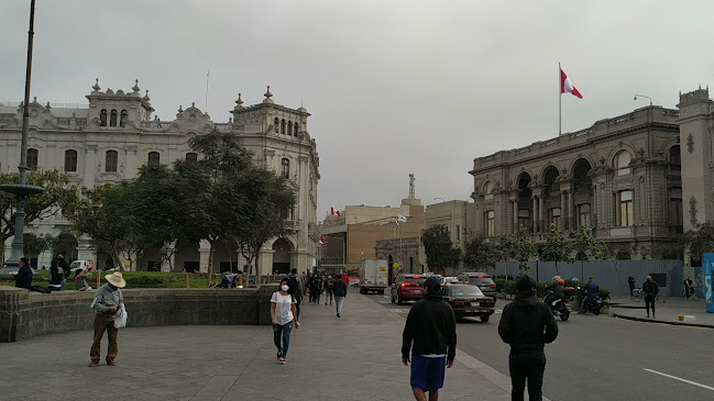 Av. Nicolás de Piérola cdra. 9, Lima 15001