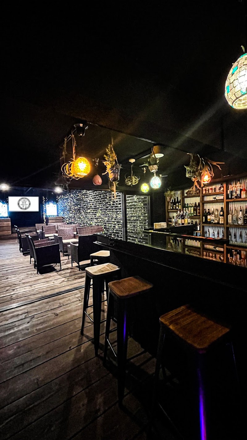 THE CLUB＆BAR O-2 (バーオーツー)