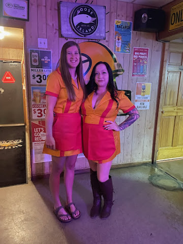 Sunset Tavern by null