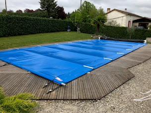 Photo n°15 de Sheltom - Piscine Coque, Liner et Couvertures à Toulouse (Société de construction de piscine)