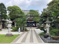 瀧泉寺前不動堂