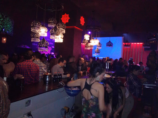 Tres Buda's - Visual