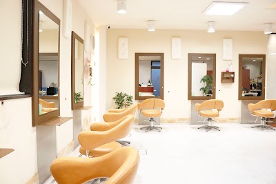 美容室プルミエール 江南店