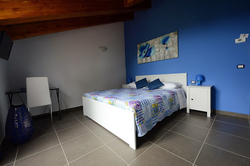 The B & B Malpensa flowers - Thumbnail