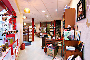 Photo n°13 de Encre de thé à Tassin-la-Demi-Lune (Épicerie)