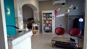 Photo n°2 de Le Salon D'Elodie à L'Étrat (Salon de coiffure)