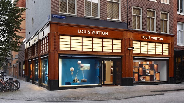 Mapstr - Shopping Louis Vuitton Amsterdam - Luxury, Cafe / views