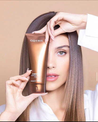 La Perla Hair Style