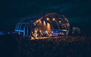 Photo n°11 de Sonorisation, éclairage, scène en Vendée - LR événement à Soullans (Fournisseur de matériel d'éclairage scénique)