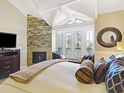 Photos of Carriage House Inn