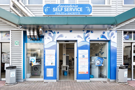 Lavanderia self service Puliti e Asciutti - Thumbnail