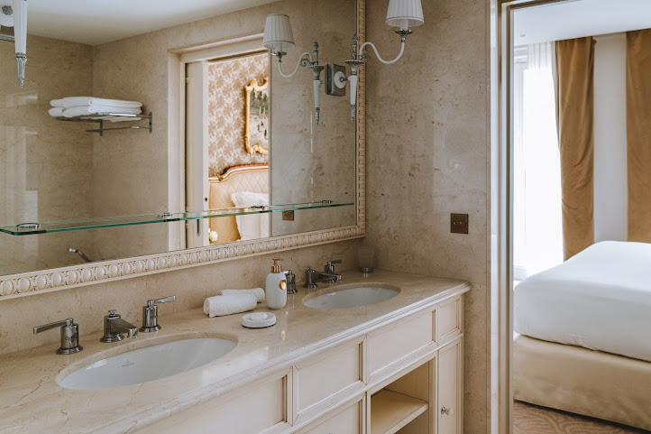 Splendide Royal Paris by null