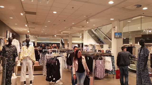 H&M