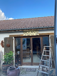Photo n°1 de La Brocante Baconnaise à Baconnes (Magasin d'antiquités)