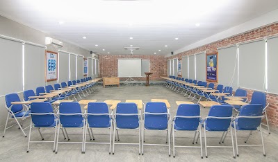 Photos of Stanford American School Toul Kok