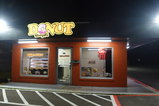 Queen Bee Donut & Boba Tea - Thumbnail