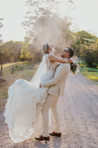 Dream Bridal Hair | Sunshine Coast - Thumbnail
