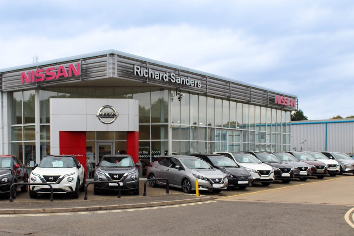 Richard Sanders Nissan