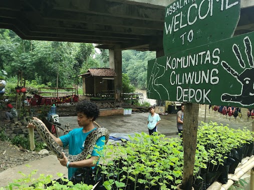 Markas Komunitas Ciliwung Depok, Author: Andi Ndi