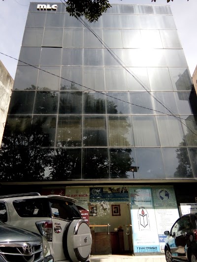 Photos of Gedung Minahasa Law Center
