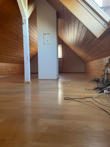 Helmdach-Entrümpelung