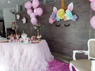 Photos of La Tertulia tearoom