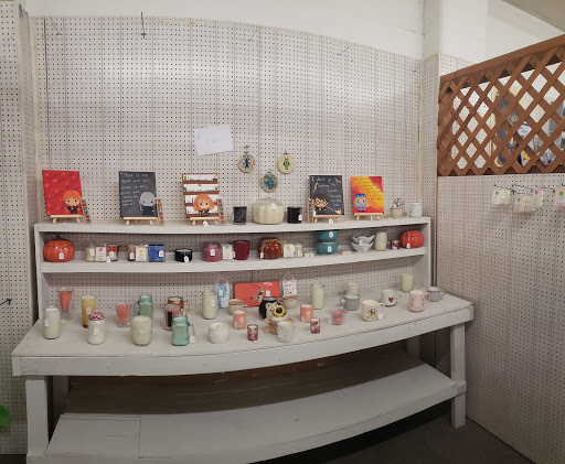 Gan's Mall Gallery - United States