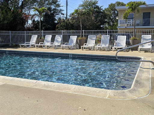 West Cape Motel - Thumbnail