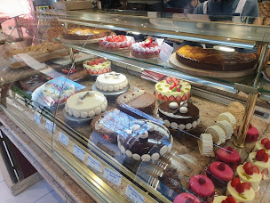 Photo n°1 de Boulangerie-Pâtisserie (Maison RILI) à Colombes (Boulangerie)