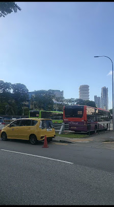 Photo of TAXI JB-SG via WOODLAND By owner
