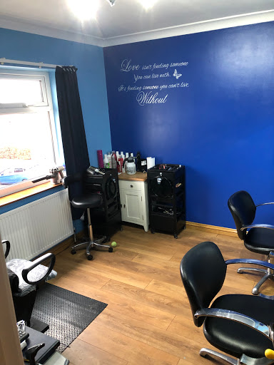 DB's Hair & Beauty Gallery - United Kingdom