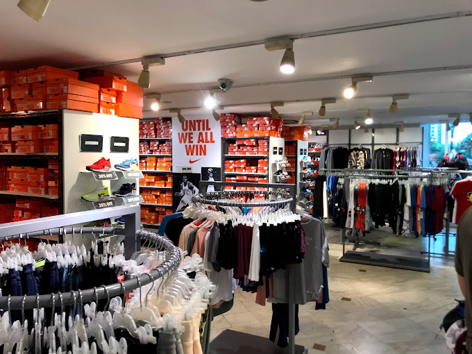 Nike Factory Store Quận 4