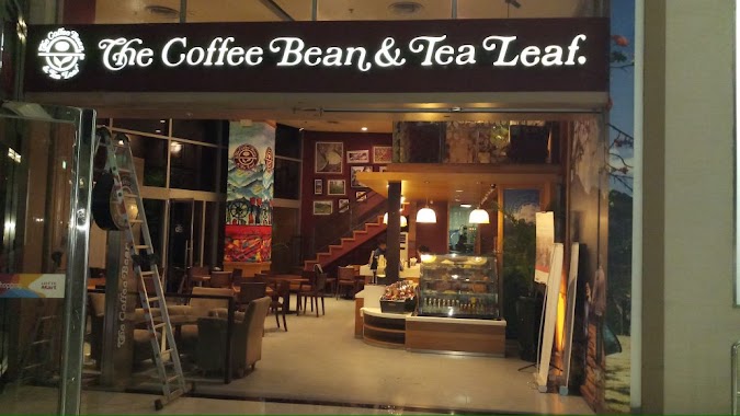 The Coffee Bean & Tea Leaf Mall Lotte Mart Bintaro, Author: Erna Rosdiana