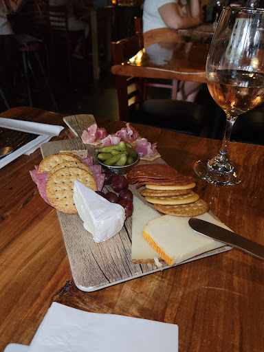 95 and Vine Wine Shop & Wine Bar - Thumbnail