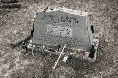 Mississippi Blues Trail – Robert Johnson Gravesite