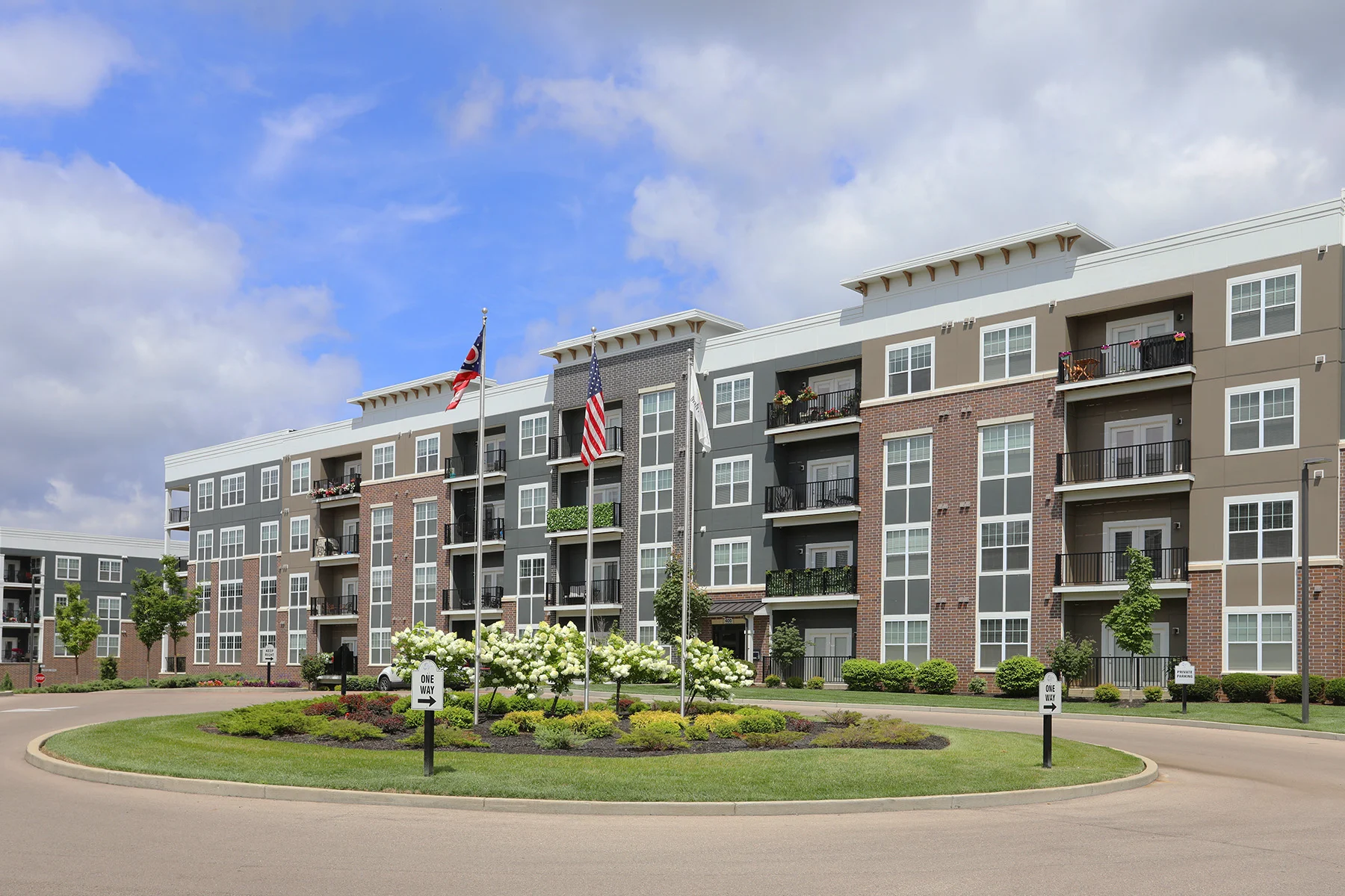ALLURE APARTMENTS
